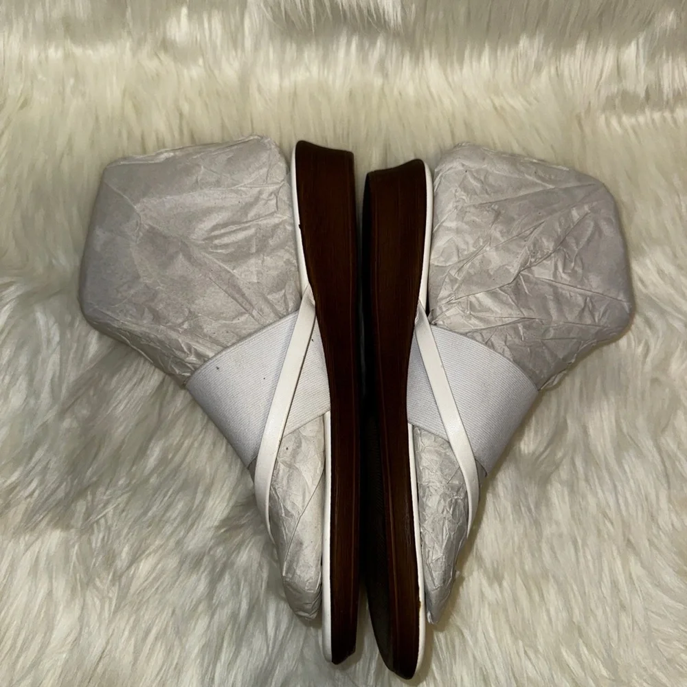 Italian shoemakers- size 8- white made in Italy- sandals - Picture 4 of 11